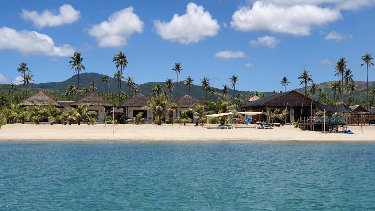 Footprints Beach Resort Agpudlos エクステリア 写真
