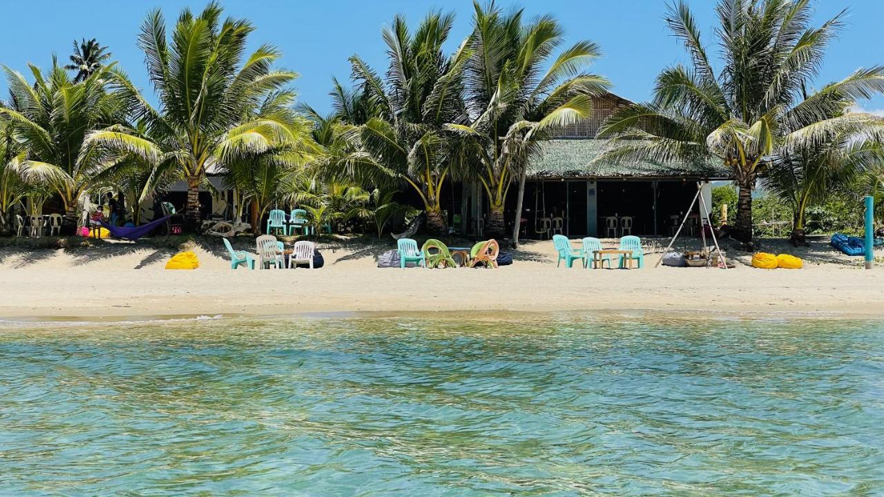 Footprints Beach Resort Agpudlos エクステリア 写真