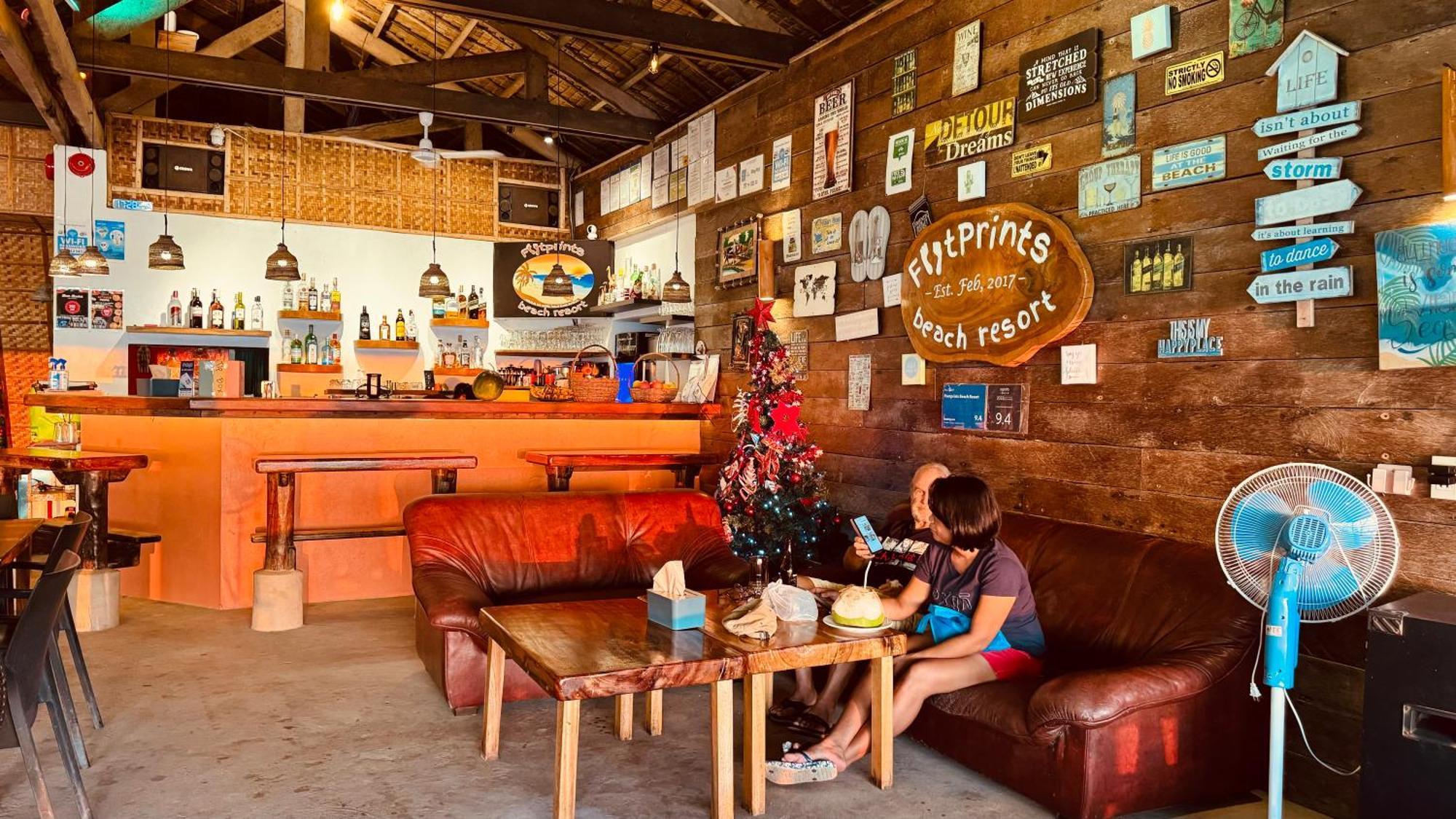 Footprints Beach Resort Agpudlos エクステリア 写真